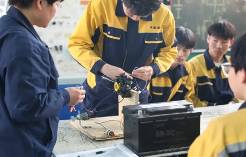 大连军事化管理学校,大连职业技术学校,大连技工学校
